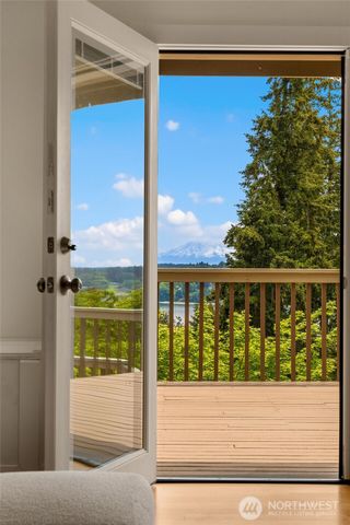 8226 Granite Drive NW, Gig Harbor, WA 98329