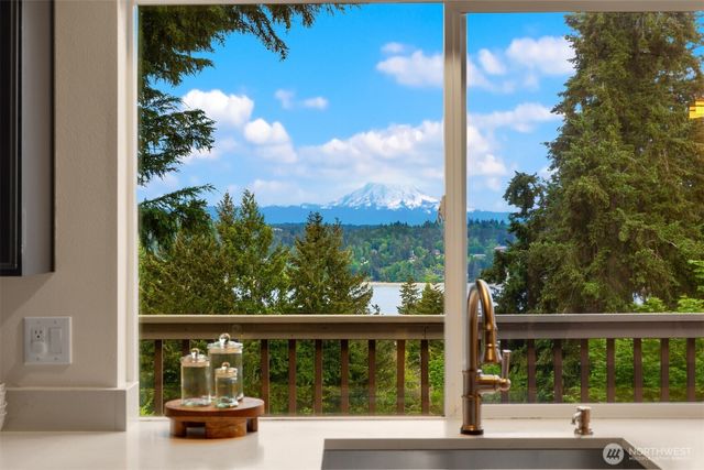 8226 Granite Drive NW, Gig Harbor, WA 98329