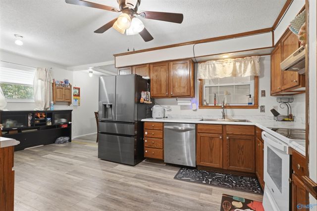 3606 Cedarhill Avenue NW, Huntsville, AL 35810