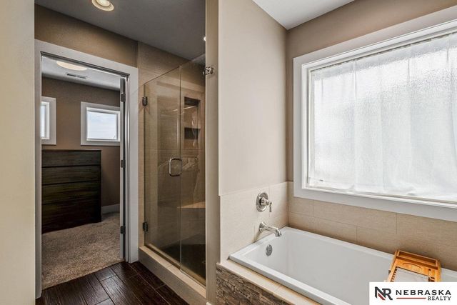 7322 N 168th Avenue, Bennington, NE 68007