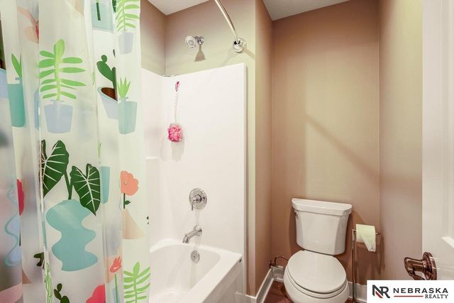 7322 N 168th Avenue, Bennington, NE 68007