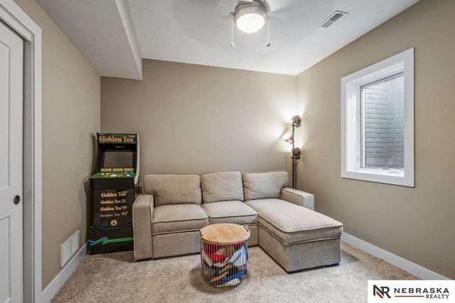 7322 N 168th Avenue, Bennington, NE 68007