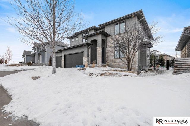 7322 N 168th Avenue, Bennington, NE 68007