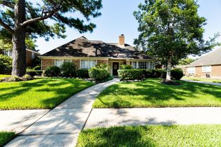 15406 Greenleaf Lane, Houston, TX 77062