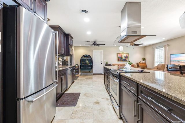 7511 Robin Rest, San Antonio, TX 78209