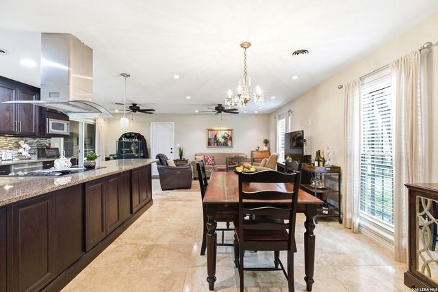 7511 Robin Rest, San Antonio, TX 78209