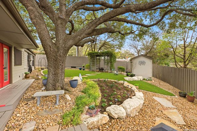 7511 Robin Rest, San Antonio, TX 78209