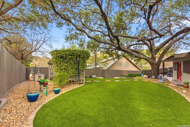 7511 Robin Rest, San Antonio, TX 78209