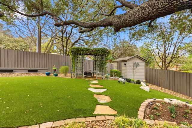 7511 Robin Rest, San Antonio, TX 78209