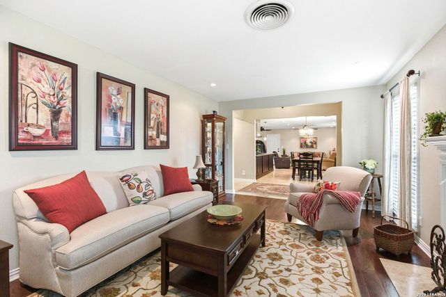 7511 Robin Rest, San Antonio, TX 78209