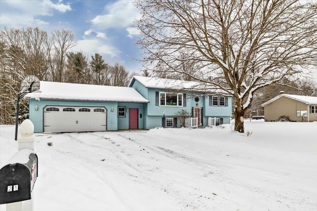 21 Kim Lane, Milton, VT 05468