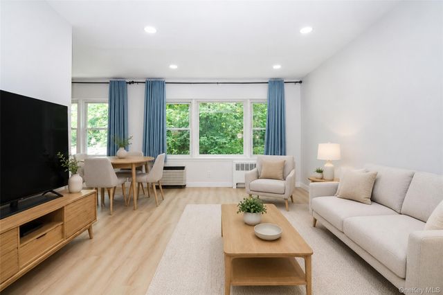 643 Pelham Road 4D, New Rochelle, NY 10805