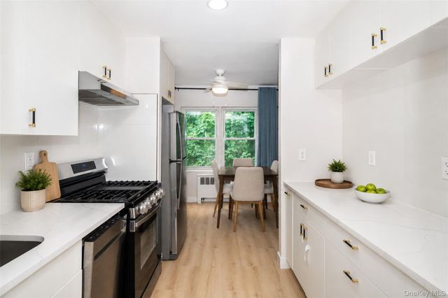 643 Pelham Road 4D, New Rochelle, NY 10805