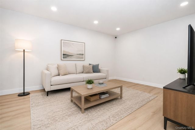 643 Pelham Road 4D, New Rochelle, NY 10805