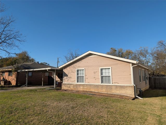 4655 Norris Street, Fort Worth, TX 76105