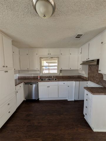 4655 Norris Street, Fort Worth, TX 76105