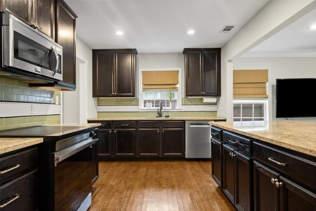 5947 Mercedes Avenue, Dallas, TX 75206