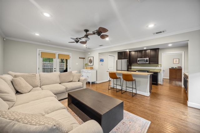 5947 Mercedes Avenue, Dallas, TX 75206
