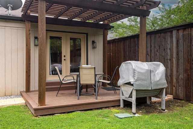 5947 Mercedes Avenue, Dallas, TX 75206