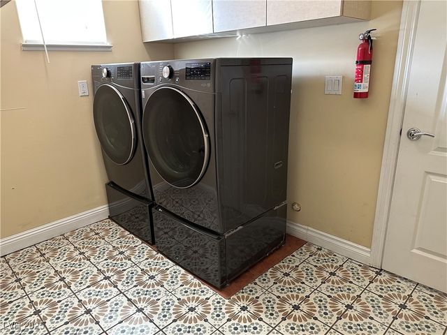 4574 Sheri Lyn Court, Las Vegas, NV 89121