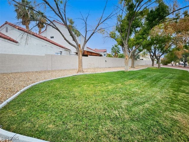 4574 Sheri Lyn Court, Las Vegas, NV 89121