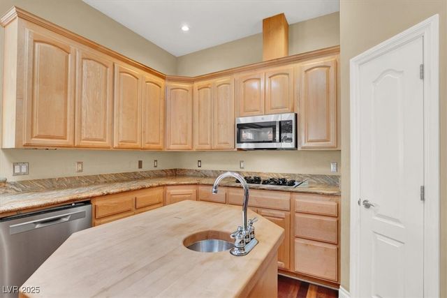 4574 Sheri Lyn Court, Las Vegas, NV 89121