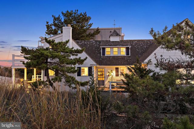 6 N 4TH ST, Surf City, NJ 08008