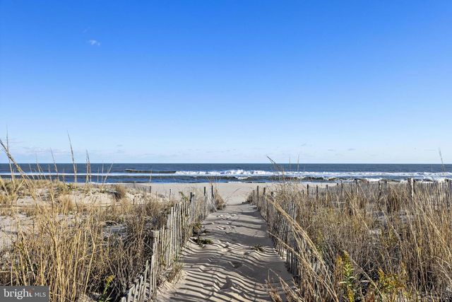 6 N 4TH ST, Surf City, NJ 08008