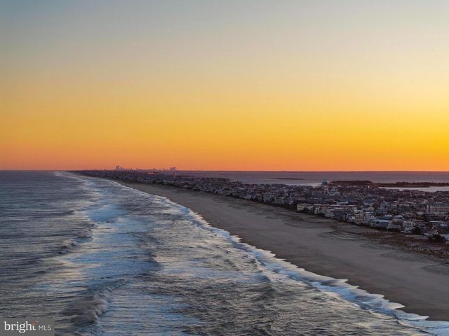 6 N 4TH ST, Surf City, NJ 08008