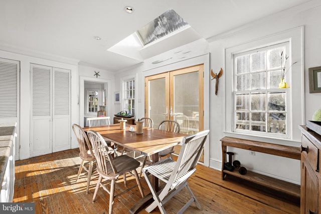 6 N 4TH ST, Surf City, NJ 08008