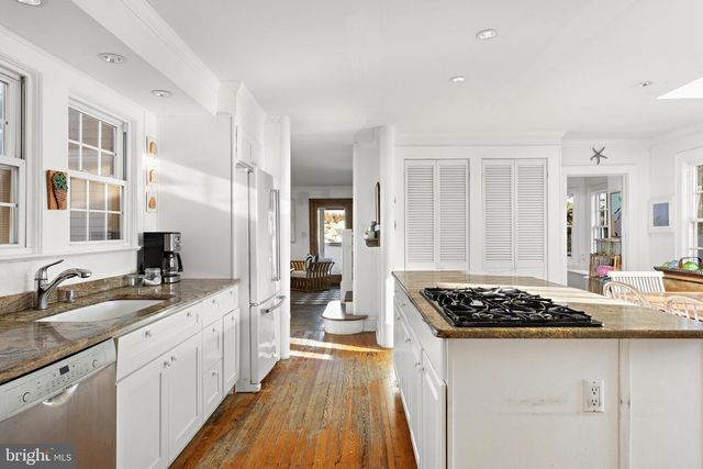 6 N 4TH ST, Surf City, NJ 08008