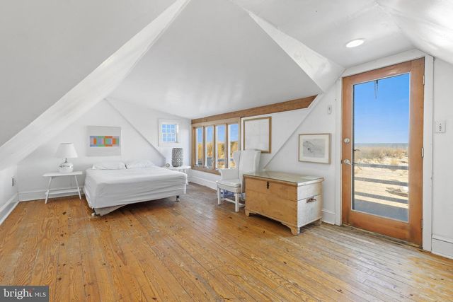 6 N 4TH ST, Surf City, NJ 08008