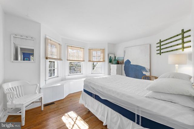 6 N 4TH ST, Surf City, NJ 08008