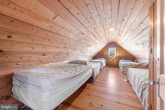 6 N 4TH ST, Surf City, NJ 08008