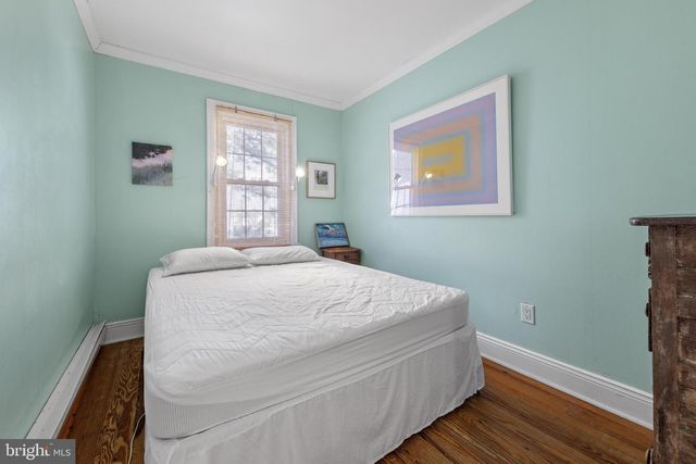 6 N 4TH ST, Surf City, NJ 08008