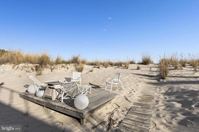 6 N 4TH ST, Surf City, NJ 08008