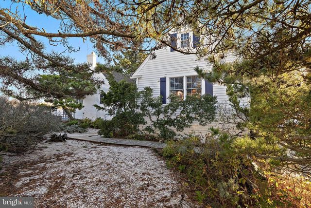 6 N 4TH ST, Surf City, NJ 08008