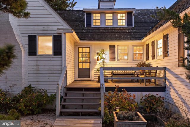 6 N 4TH ST, Surf City, NJ 08008