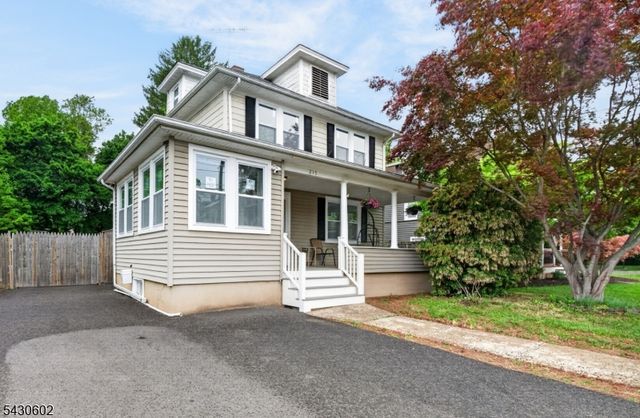 215 Grove St, Somerville Boro, NJ 08876