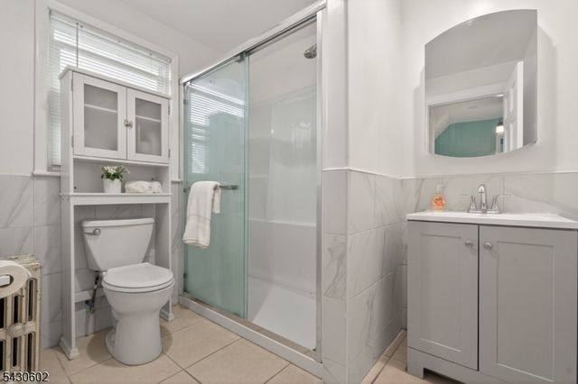 215 Grove St, Somerville Boro, NJ 08876