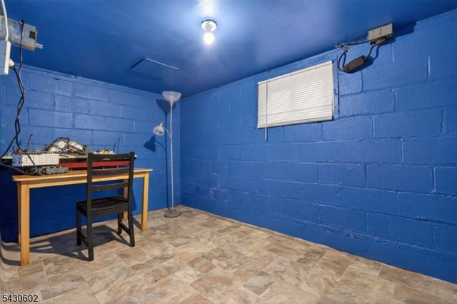215 Grove St, Somerville Boro, NJ 08876