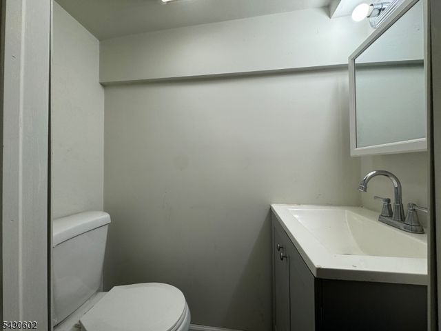215 Grove St, Somerville Boro, NJ 08876