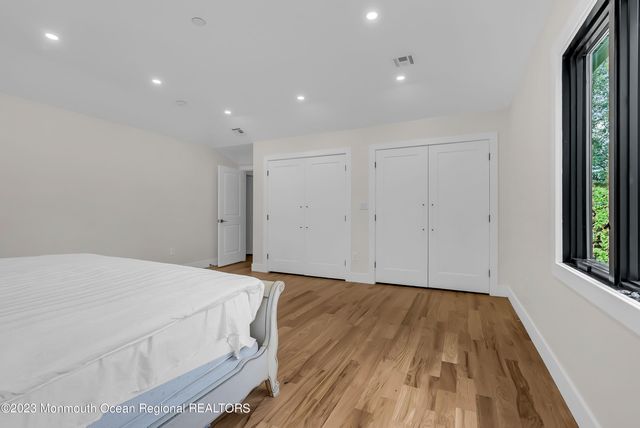 265 Whalepond Road, Oakhurst, NJ 07755