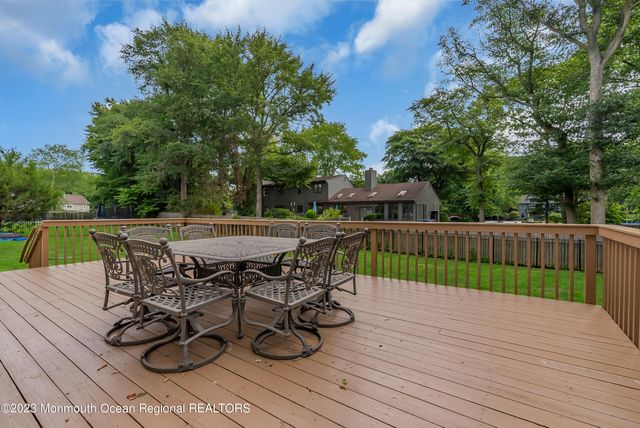 265 Whalepond Road, Oakhurst, NJ 07755