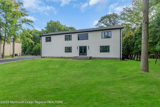 265 Whalepond Road, Oakhurst, NJ 07755