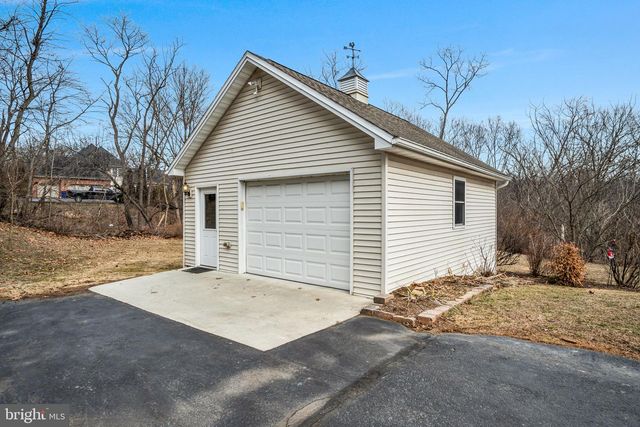 3 APPALOOSA WAY, Carlisle, PA 17015