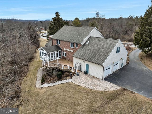 3 APPALOOSA WAY, Carlisle, PA 17015