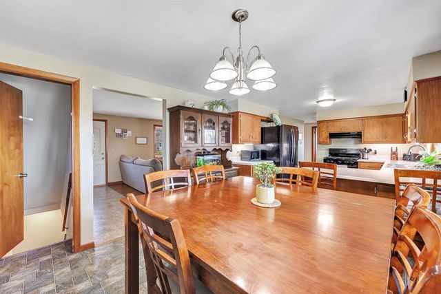 3012 LAWNDALE DRIVE, Green Bay, WI 54311