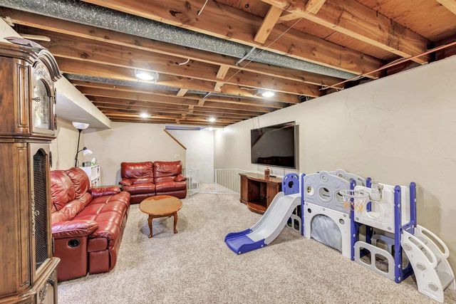 3012 LAWNDALE DRIVE, Green Bay, WI 54311