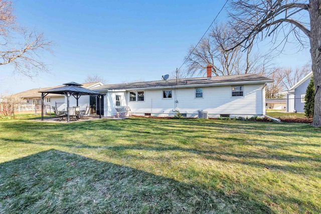 3012 LAWNDALE DRIVE, Green Bay, WI 54311